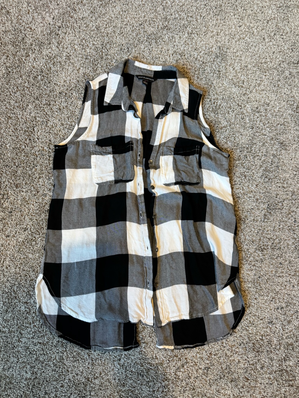 Rock & Republic Black and White Plaid button down top